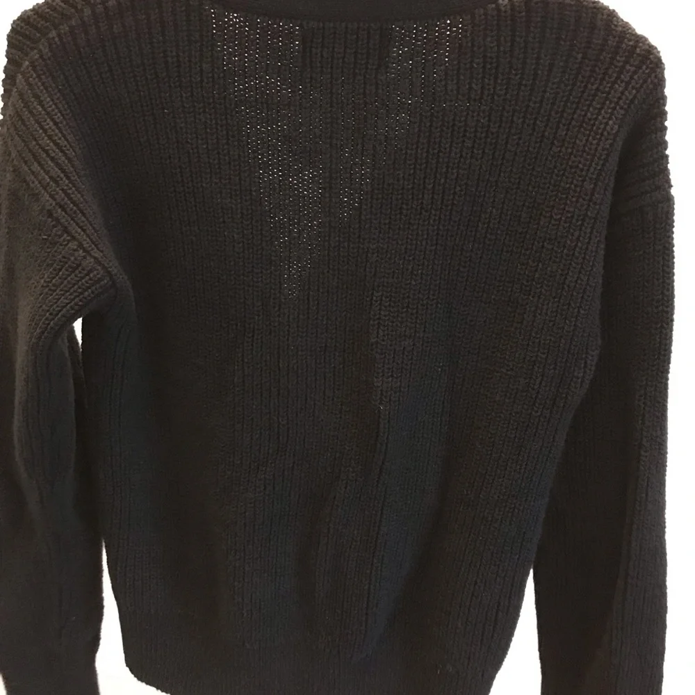 Old Navy Lightweight Cotton and Linen-Blend Shaker-Stitch Cadigan Sweater - Picture 4 of 7
